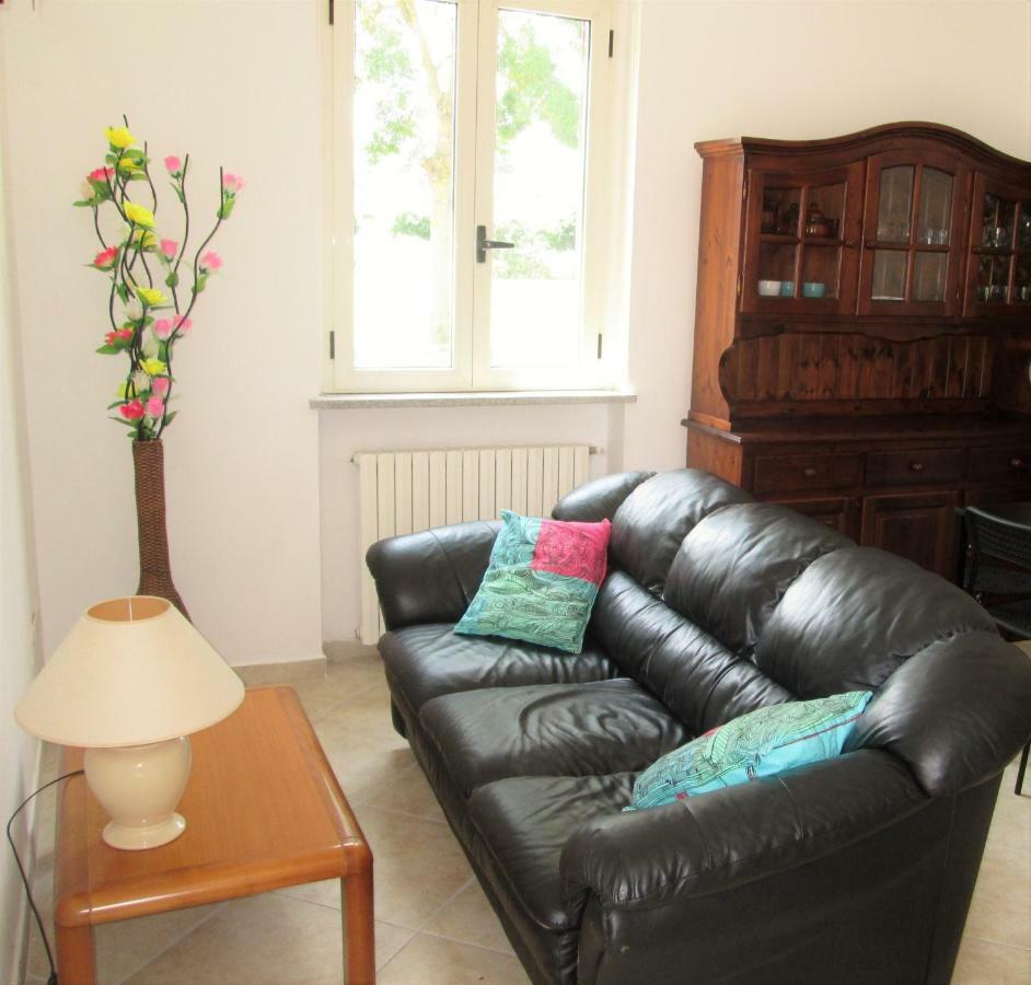 Gaietta Bed & Breakfast Frassineto Po Exterior foto