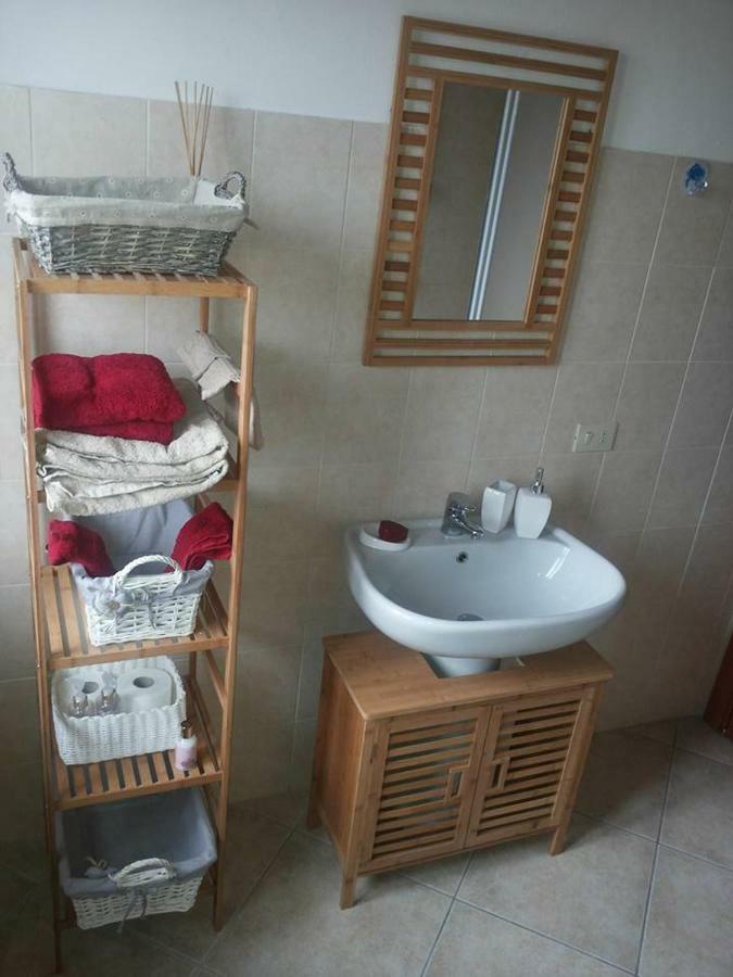 Gaietta Bed & Breakfast Frassineto Po Exterior foto