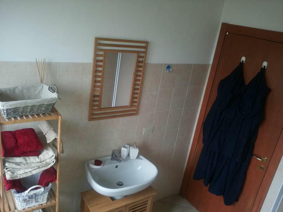 Gaietta Bed & Breakfast Frassineto Po Exterior foto